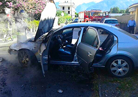 corta incendio auto villa