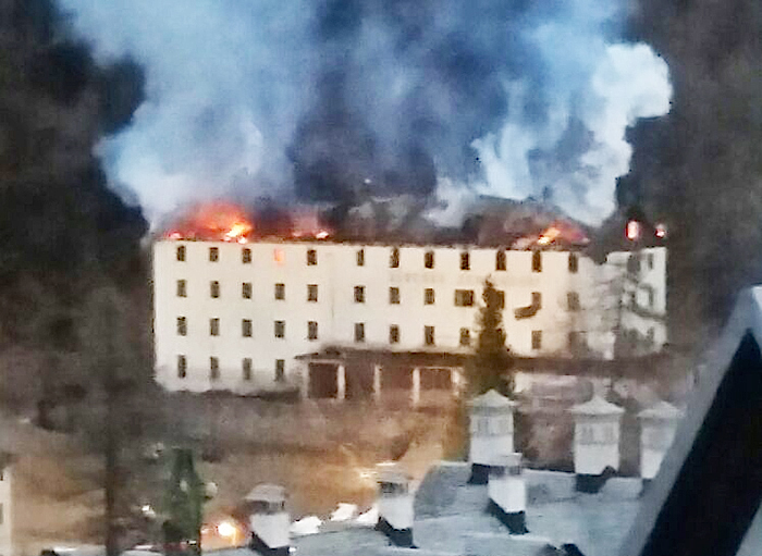 cervandone incendio fumo giorno