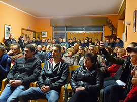 corta montescheno riunione migranti