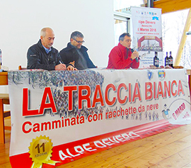 corta traccia bianca presentazione