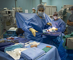 corta sala operatoria ospedale medici