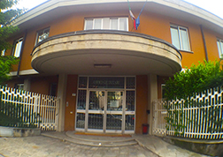 corta tribunale domo entrata