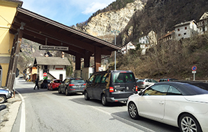 corto iselle dogana auto