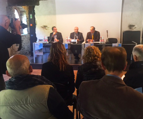 corta montagndintorni castello